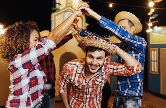 Brincadeiras de festa junina: descubra sete atividades lúdicas slide 1
