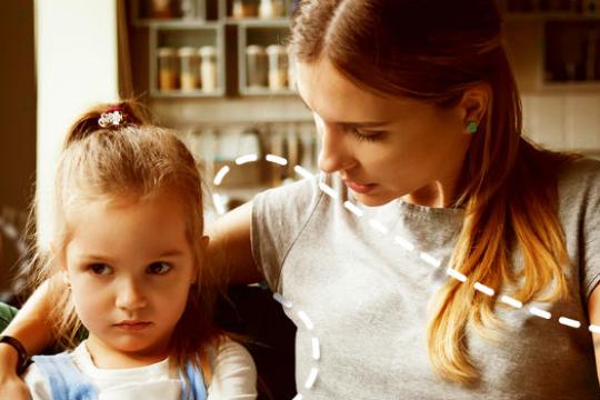 Como lidar com ciúmes de irmão mais velho? Veja como superar este problema