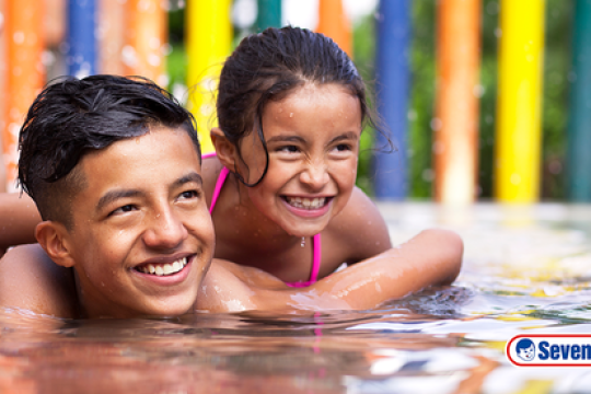 Meu filho quer entrar na água depois de comer, e agora?