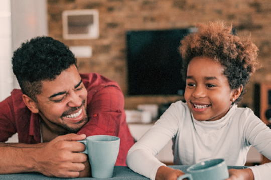 Dicas de cuidados com a pele das crianças no outono. Evite o ressecamento